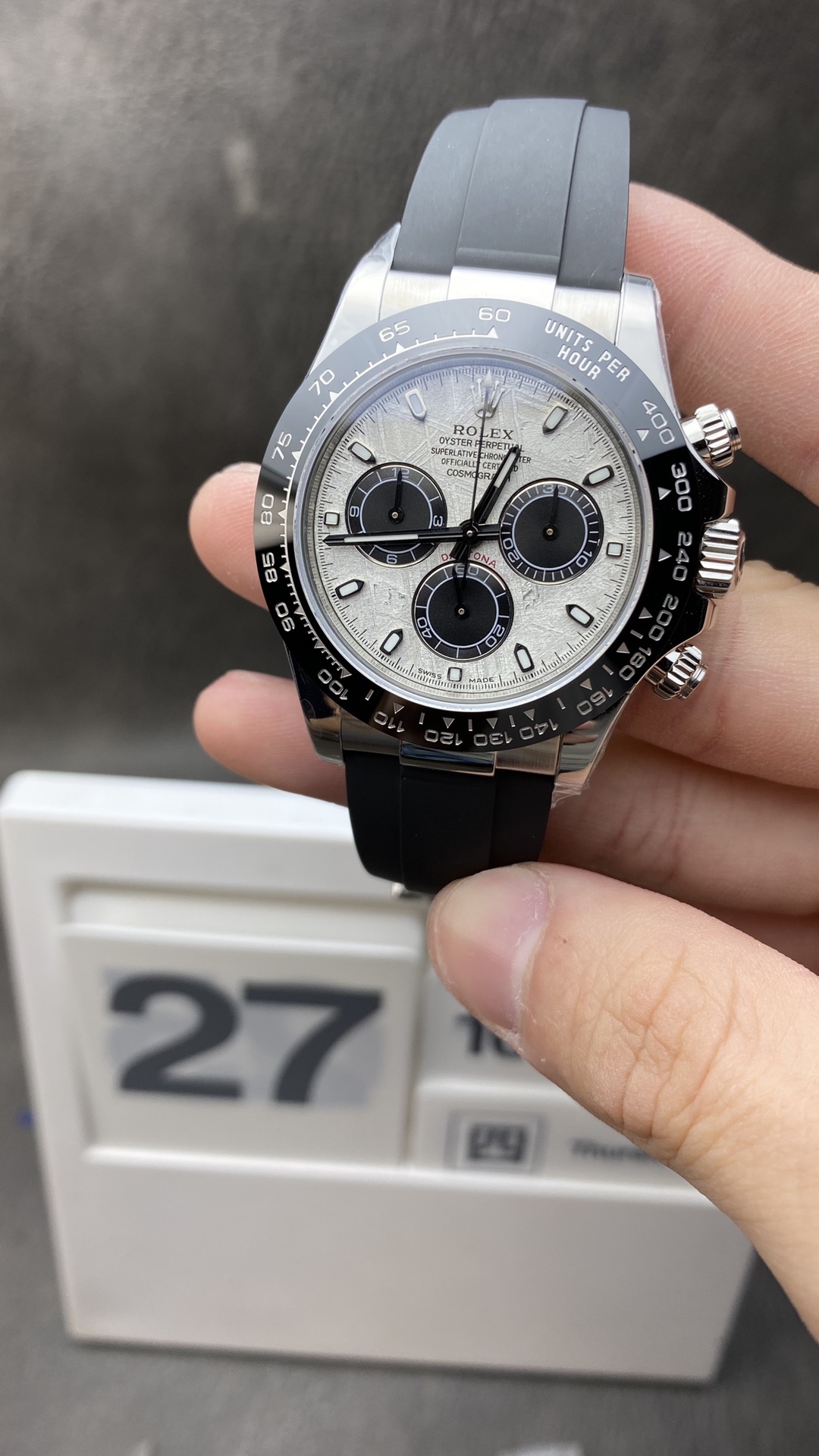 China Victory Factroy Daytona 116519 Meteorite Dial on Oysterflex Rubber Strap 11 Super Clone 4130 Movement China Clean Factroy Daytona 116519 Meteorite Dial on Oysterflex Rubber Strap 11 Super Clone 4130 Movement