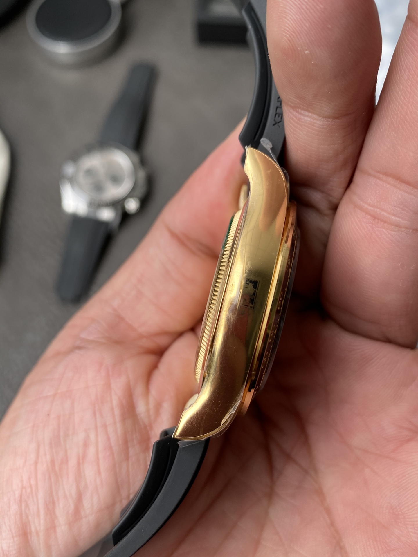 Victory Factory Watch Rolex Daytoan 126518 Yellow Gold Dial Black Ceramic Bezel Oysterflex Strap SH4131 Movement 006 Clean Factory Watch Rolex Daytoan 126518 Yellow Gold Dial Black Ceramic Bezel Oysterflex Strap SH4131 Movement 006