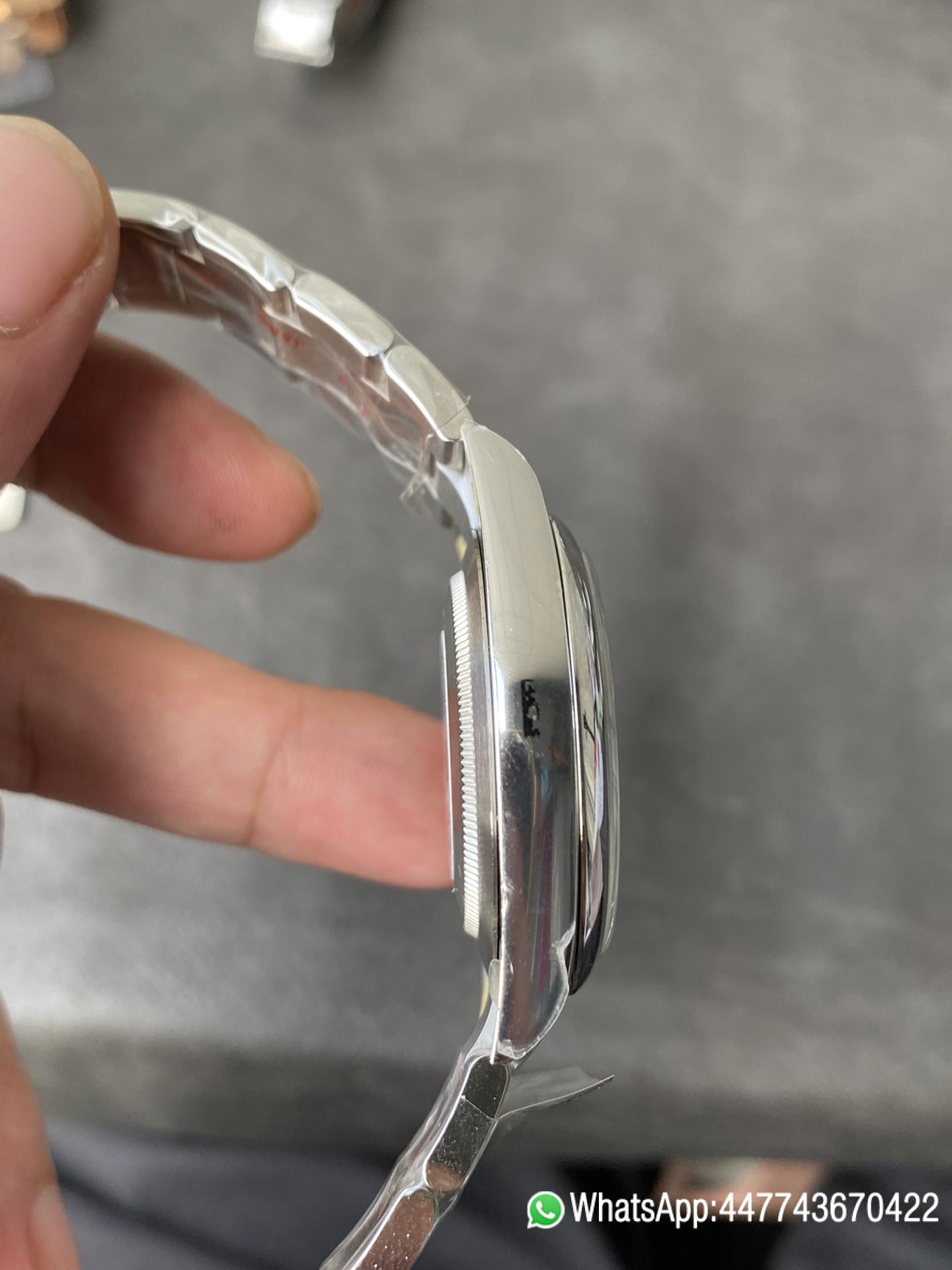 Super Clone Rolex Oyster Perpetual 124300 CP OP 41mm Silver Dial 904L Steel VR3230 Movement 05 Super Clone Rolex Oyster Perpetual 124300 CP OP 41mm Silver Dial 904L Steel VR3230 Movement 05