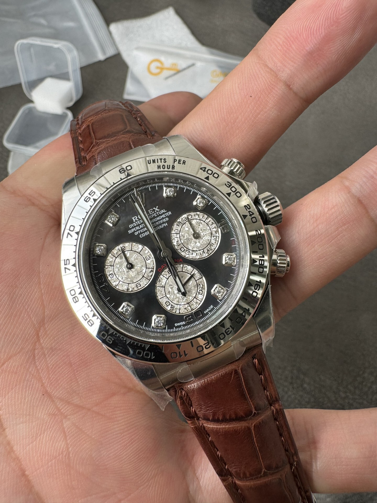 Victory Factory Daytona 116519 Tahitian MOP Dial with Diamonds Markers DD 4130 Movement Alligator Leather Strap 02 Clean Factory Daytona 116519 Tahitian MOP Dial with Diamonds Markers DD 4130 Movement Alligator Leather Strap 02