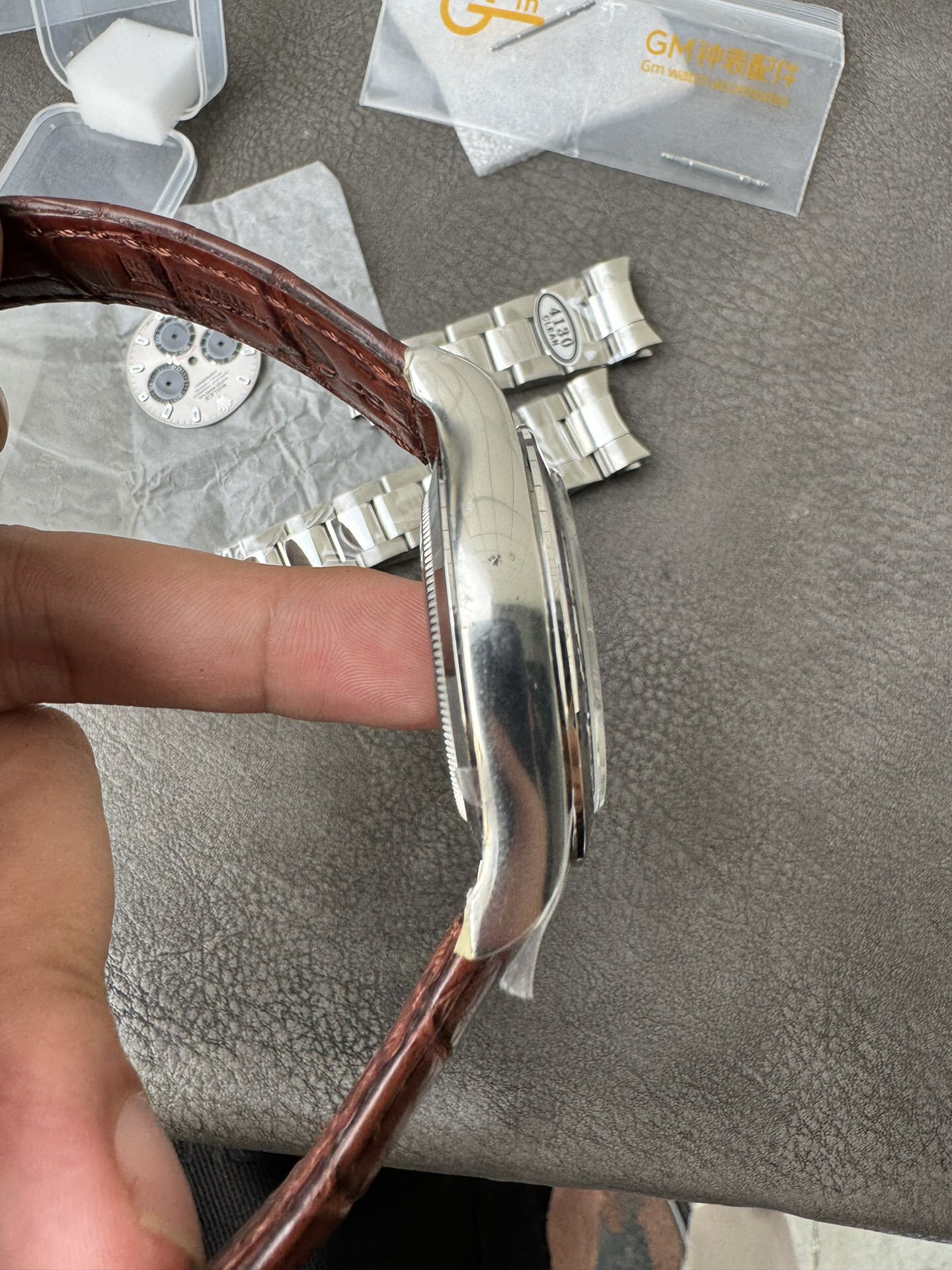 Victory Factory Daytona 116519 Tahitian MOP Dial with Diamonds Markers DD 4130 Movement Alligator Leather Strap 06 Clean Factory Daytona 116519 Tahitian MOP Dial with Diamonds Markers DD 4130 Movement Alligator Leather Strap 06