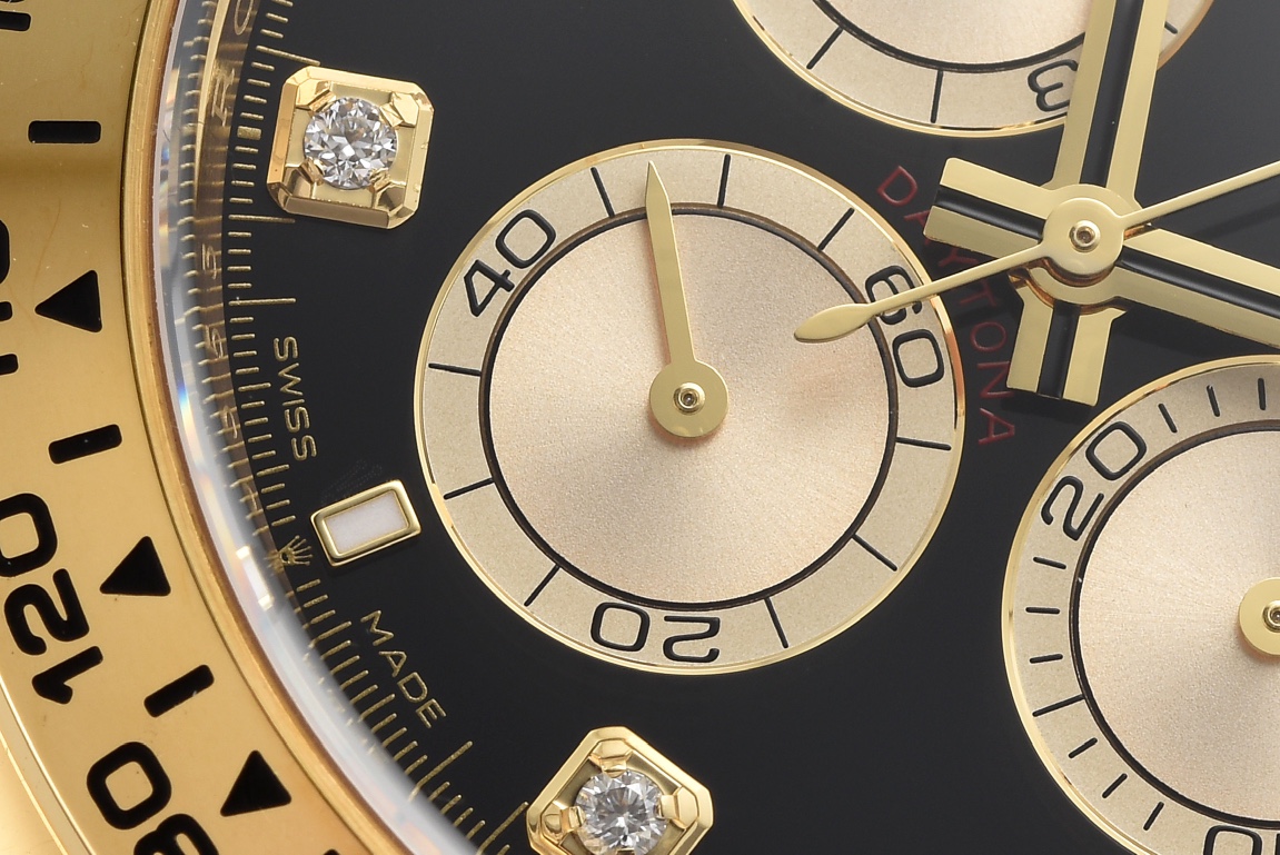 Victory Factory Daytona M126518LN 0006 Yellow Gold Case Black Dial Diamond Hour Markers Gold Counter Rings Oysterflex Strap 4131 Movement 05 Clean Factory Daytona M126518LN 0006 Yellow Gold Case Black Dial Diamond Hour Markers Gold Counter Rings Oysterflex Strap 4131 Movement 05