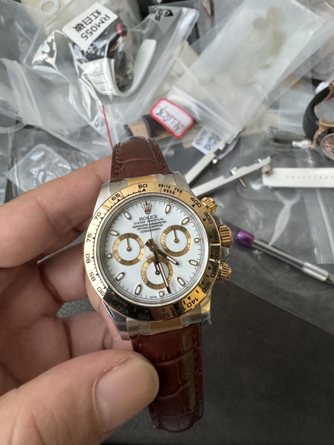 Victory Factory Watch Daytoan 116503 White Dial Yellow Gold Bezel 904L Steel Case Alligator Strap DD4130 Movement 03 Clean Factory Watch Daytoan 116503 White Dial Yellow Gold Bezel 904L Steel Case Alligator Strap DD4130 Movement 03
