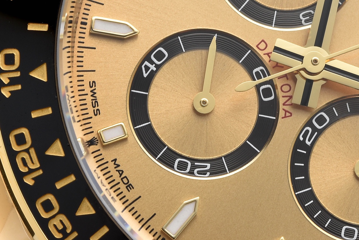 Victory Factory Watch Rolex Daytona 126518 Yellow Gold Case Golden Dial and Black Counter Rings Oysterflex Strap 4131 Movement 06 Clean Factory Watch Rolex Daytona 126518 Yellow Gold Case Golden Dial and Black Counter Rings Oysterflex Strap 4131 Movement 06