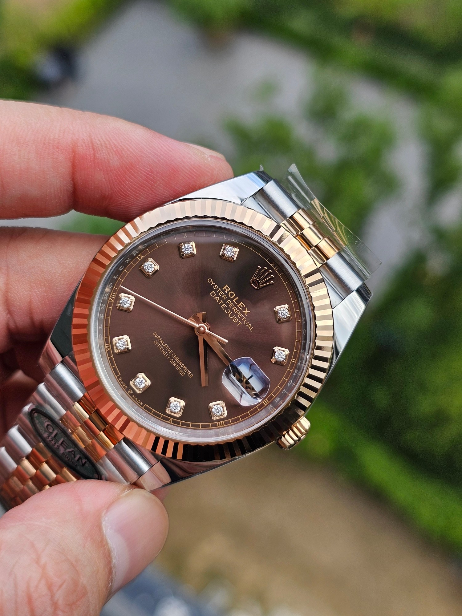 Victory Factory Datejust 41 M126331 0004 Chocolate Dial Diamonds Hour Markers Rose Gold and Steel Jubilee Band SH3235 Caliber 02 Clean Factory Datejust 41 M126331 0004 Chocolate Dial Diamonds Hour Markers Rose Gold and Steel Jubilee Band SH3235 Caliber 02