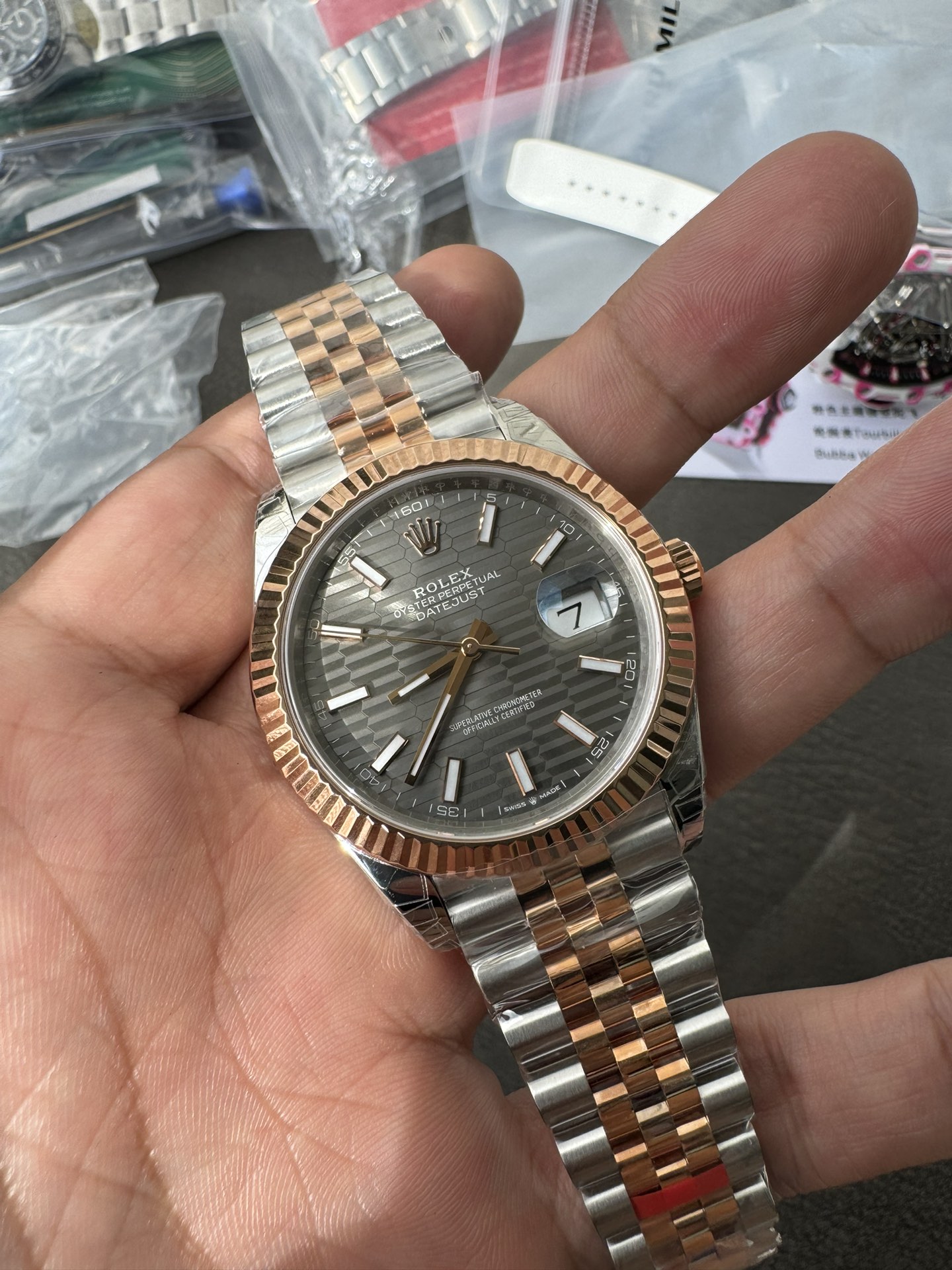 Victory Factory Watch Datejust 41 M126331 0020 Grey Fluted Motif Dial Rose Gold and Oyster Steel Bracelet SH3235 Movement 02 Clean Factory Watch Datejust 41 M126331 0020 Grey Fluted Motif Dial Rose Gold and Oyster Steel Bracelet SH3235 Movement 02