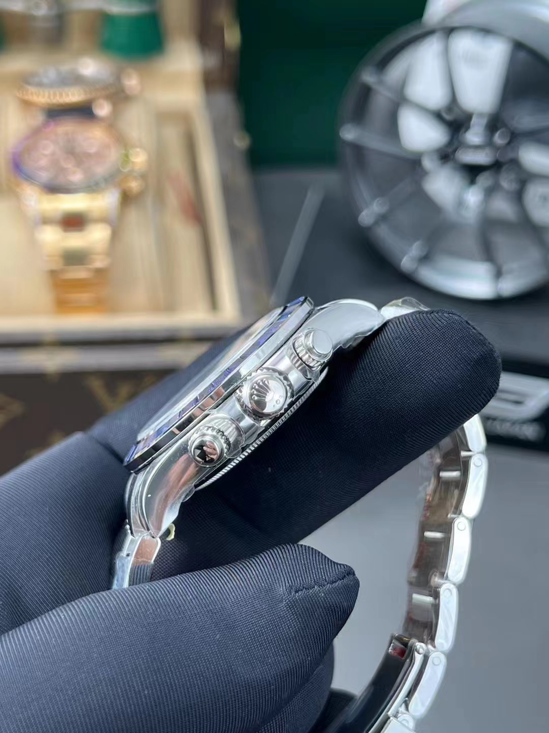 Premium Custom Daytona 116519 Blue Sodalite Dial Diamonds Bezel and Indexes Based on Victory Factory Daytona DD4130 Movement Oyster Bracelet 06 Premium Custom Daytona 116519 Blue Sodalite Dial Diamonds Bezel and Indexes Based on Clean Factory Daytona DD4130 Movement Oyster Bracelet 06