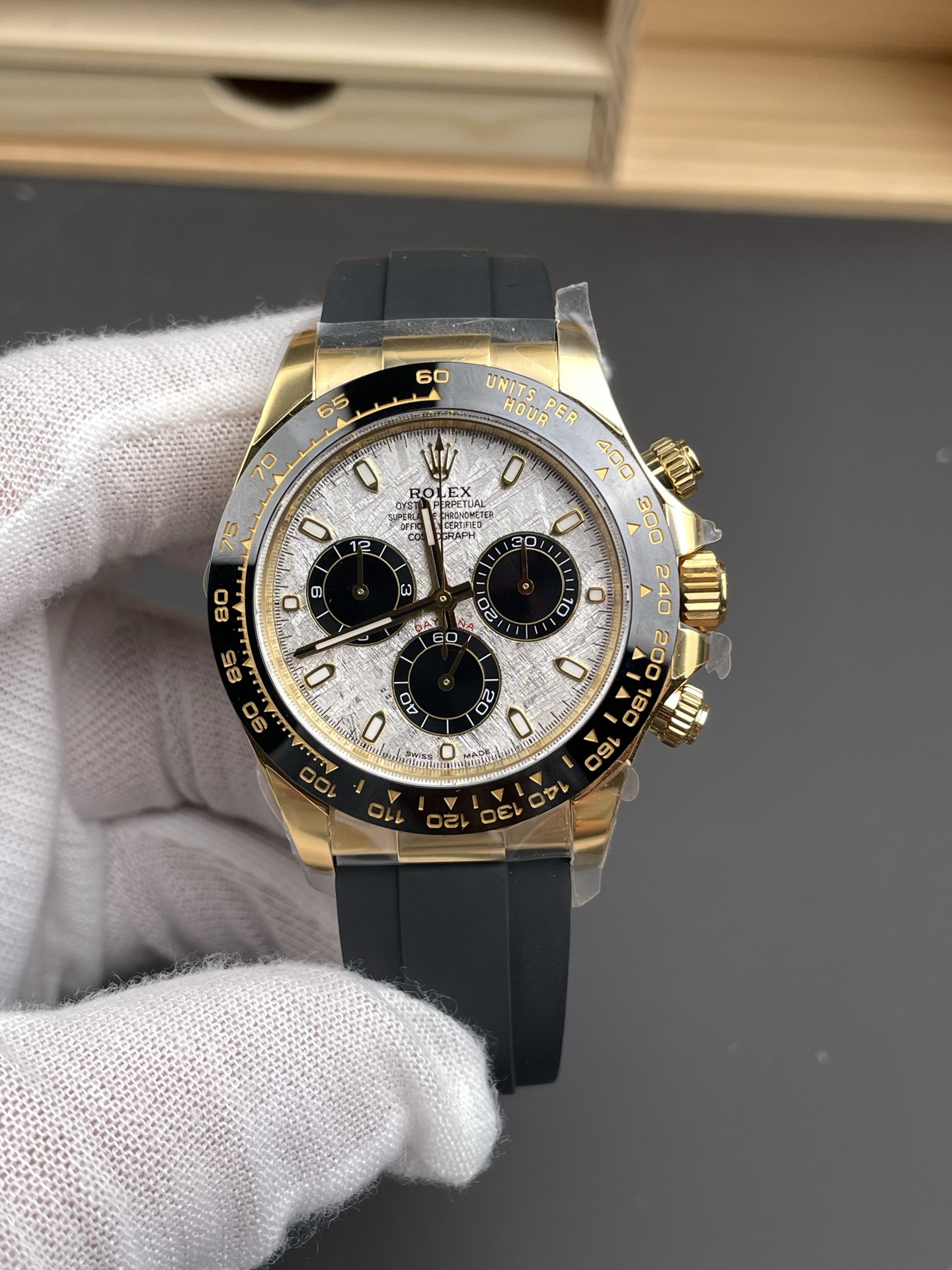Victory Factory Watch Daytona 116518LN Meteorite Dial Black Chrono Sub Dial Yellow Gold Case Oysterflex Strap DD4130 Movement 01 Clean Factory Watch Daytona 116518LN Meteorite Dial Black Chrono Sub Dial Yellow Gold Case Oysterflex Strap DD4130 Movement 01