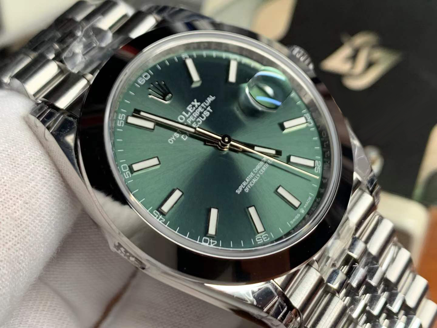 Victory Factory Watch Datejust 41 Ref 126300 Mint Green Dial Smooth Bezel 904L Steel Case and Jubilee Bracelet DanDong 3235 Movement 03 Clean Factory Watch Datejust 41 Ref 126300 Mint Green Dial Smooth Bezel 904L Steel Case and Jubilee Bracelet DanDong 3235 Movement 03