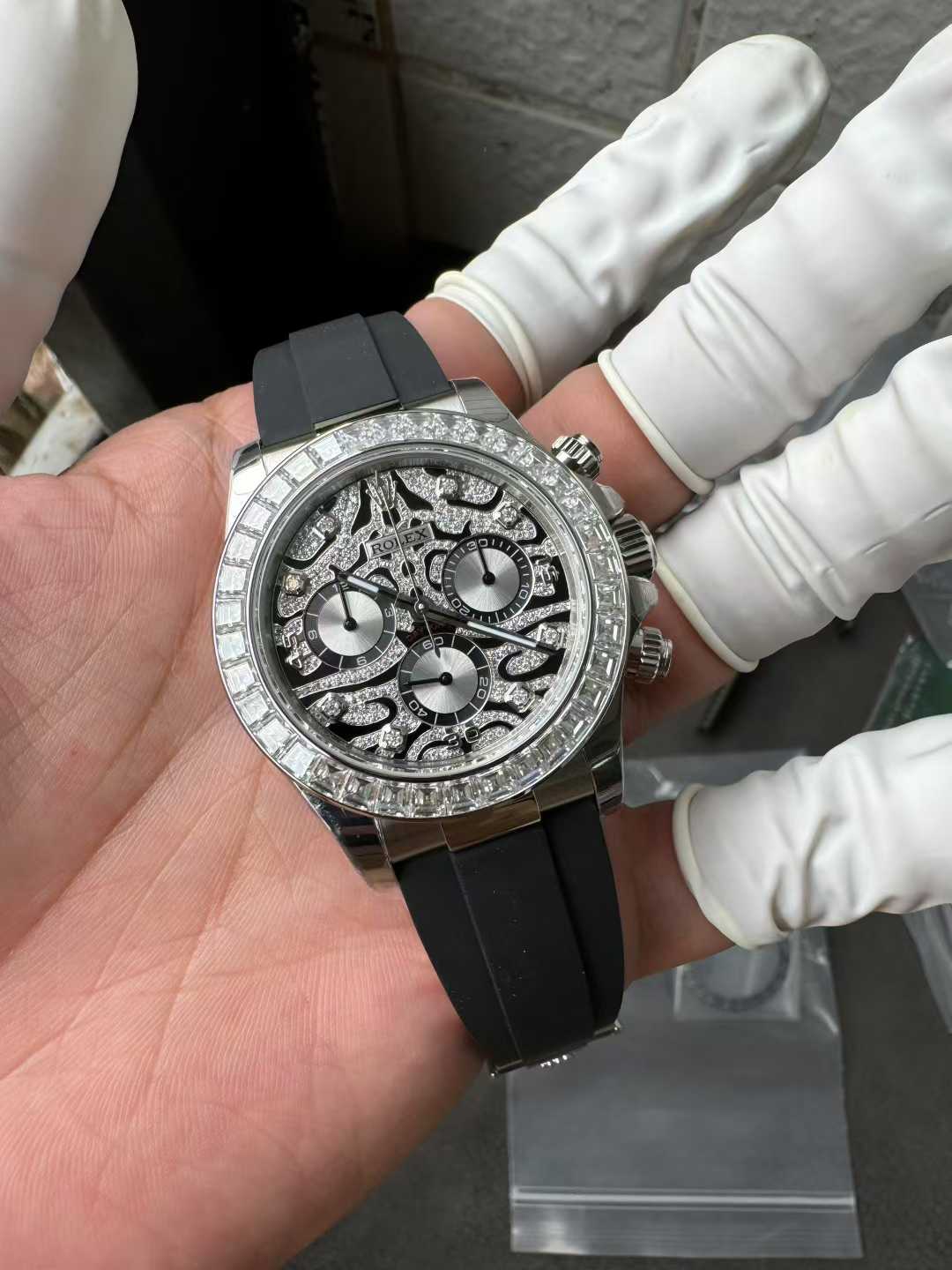 Victory Factory Daytona Eye of the Tiger 116589TBR Wrapped Platinum 40mm Black Diamond Motif Dial Baguette Bezel Oysterflex Strap DD4131 Movement 02 Clean Factory Daytona Eye of the Tiger 116589TBR Wrapped Platinum 40mm Black Diamond Motif Dial Baguette Bezel Oysterflex Strap DD4131 Movement 02